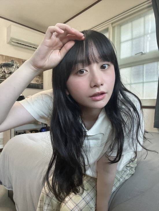 《寂静岭f》演员动态：饭岛由香戏外晒照分享幕后花絮